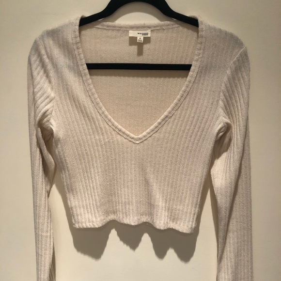 Aritzia Wilfred knit long sleeve crop top - Picture 1 of 1